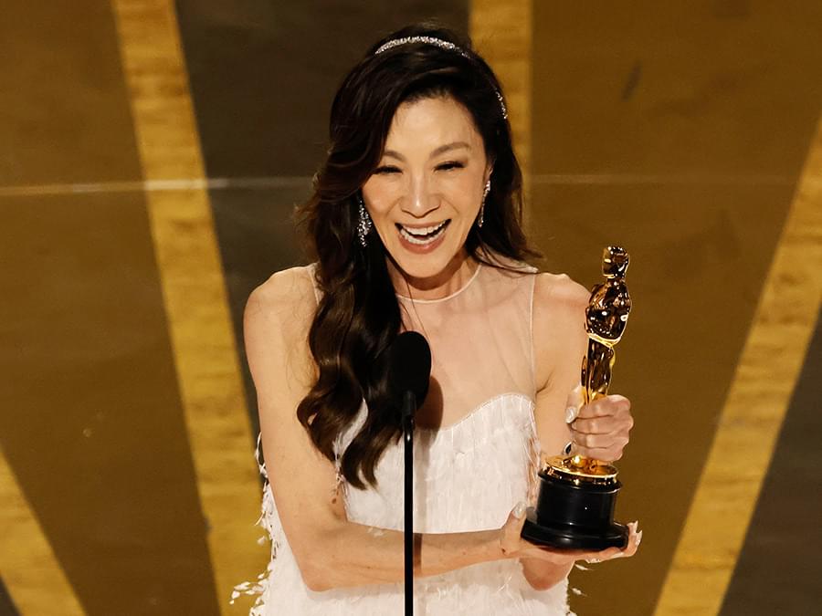 【第95回アカデミー賞】ミシェル・ヨー、「エブエブ」でアジア人女性初の主演女優賞！